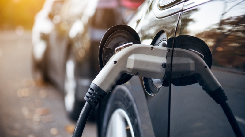 Les États membres approuvent l’interdiction de la vente de véhicules à essence et diesel à partir de 2035