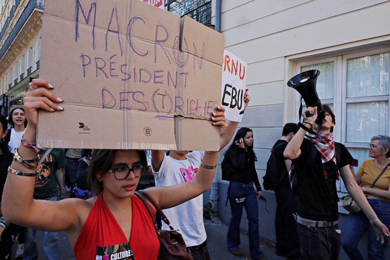 « Taxer les riches » : des centaines de milliers de personnes dans les rues contre l’austérité