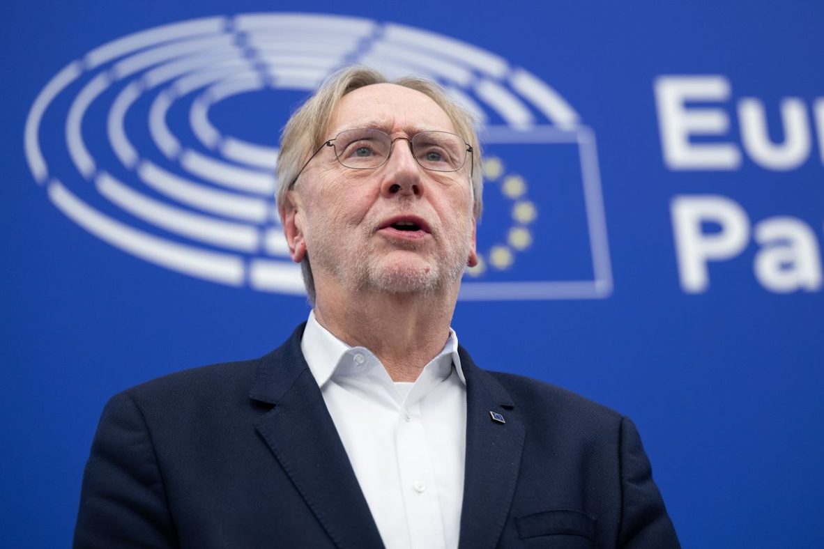 Le Parlement europ&eacute;en reporte &agrave; nouveau l&rsquo;accord commercial entre l&rsquo;UE et les &Eacute;tats-Unis alors que les menaces tarifaires reprennent