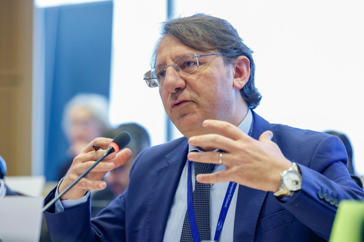 INTERVIEW : Bruxelles devrait tenir t&ecirc;te aux &Eacute;tats-Unis quant &agrave; la taxe sur les services num&eacute;riques, estime un haut l&eacute;gislateur europ&eacute;en