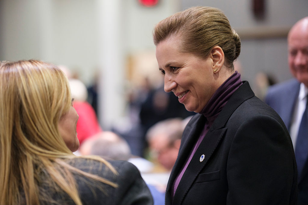 Frederiksen en passe d&rsquo;obtenir un troisi&egrave;me mandat alors que le Danemark se rend aux urnes