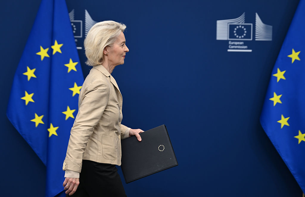 Vite fait, mal fait ? La m&eacute;thode von der Leyen sous surveillance