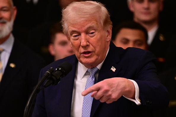 Trump suspend sa menace de &laquo; r&eacute;duire en cendres &raquo; les centrales &eacute;lectriques iraniennes dans l&rsquo;attente de nouvelles n&eacute;gociations