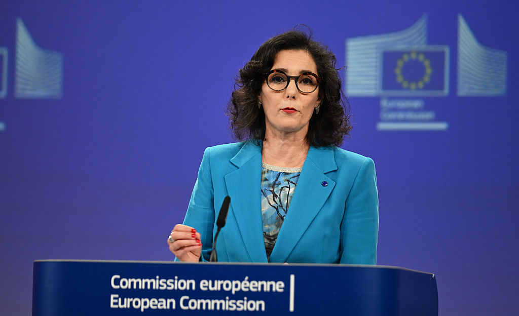 Lahbib exclut toute nouvelle l&eacute;gislation europ&eacute;enne sur l&rsquo;&eacute;galit&eacute; de genre