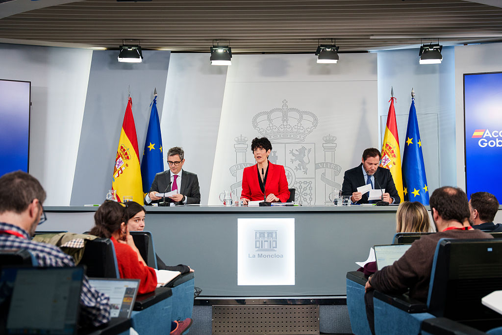 L&rsquo;Espagne franchit une &eacute;tape d&eacute;cisive vers la r&eacute;gularisation d&rsquo;un demi-million de migrants