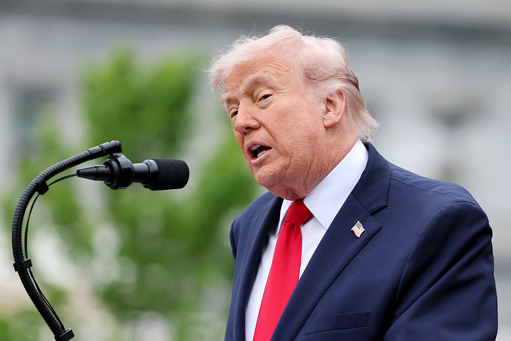 Discussions sur la clause d’assistance mutuelle de l'UE : les capitales européennes craignent de braquer Trump
