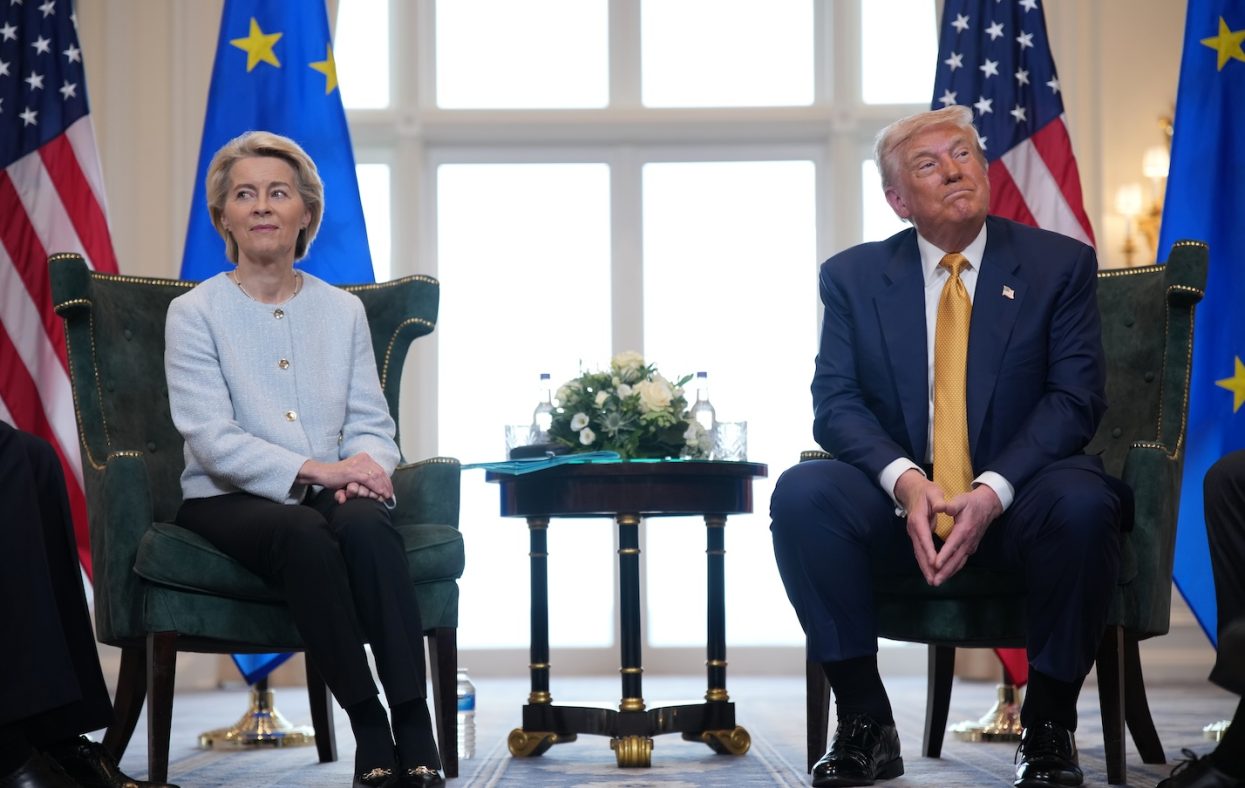 Trump fixe à l'UE la date limite du 4 juillet pour conclure un accord commercial